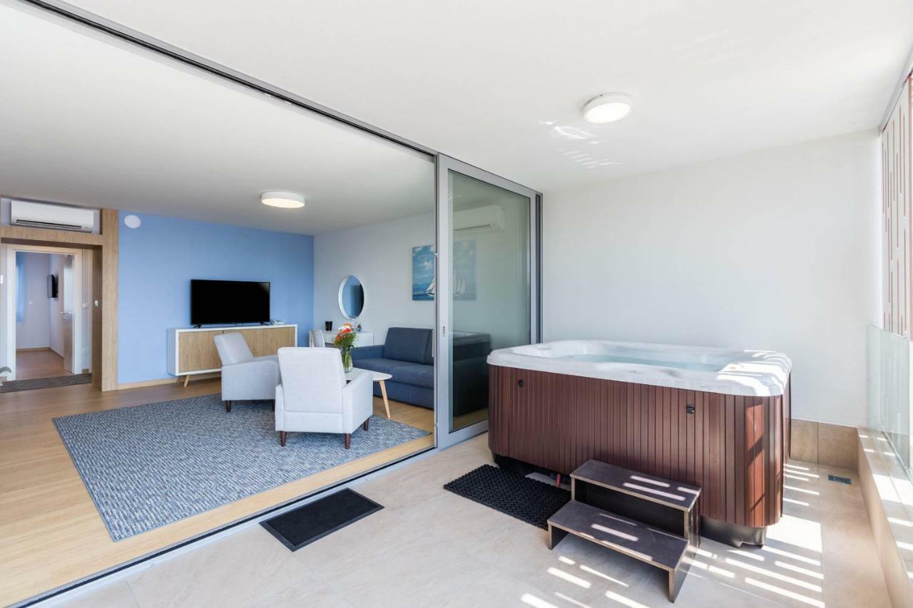 Abalone Apartments Dramalj Eksteriør bilde