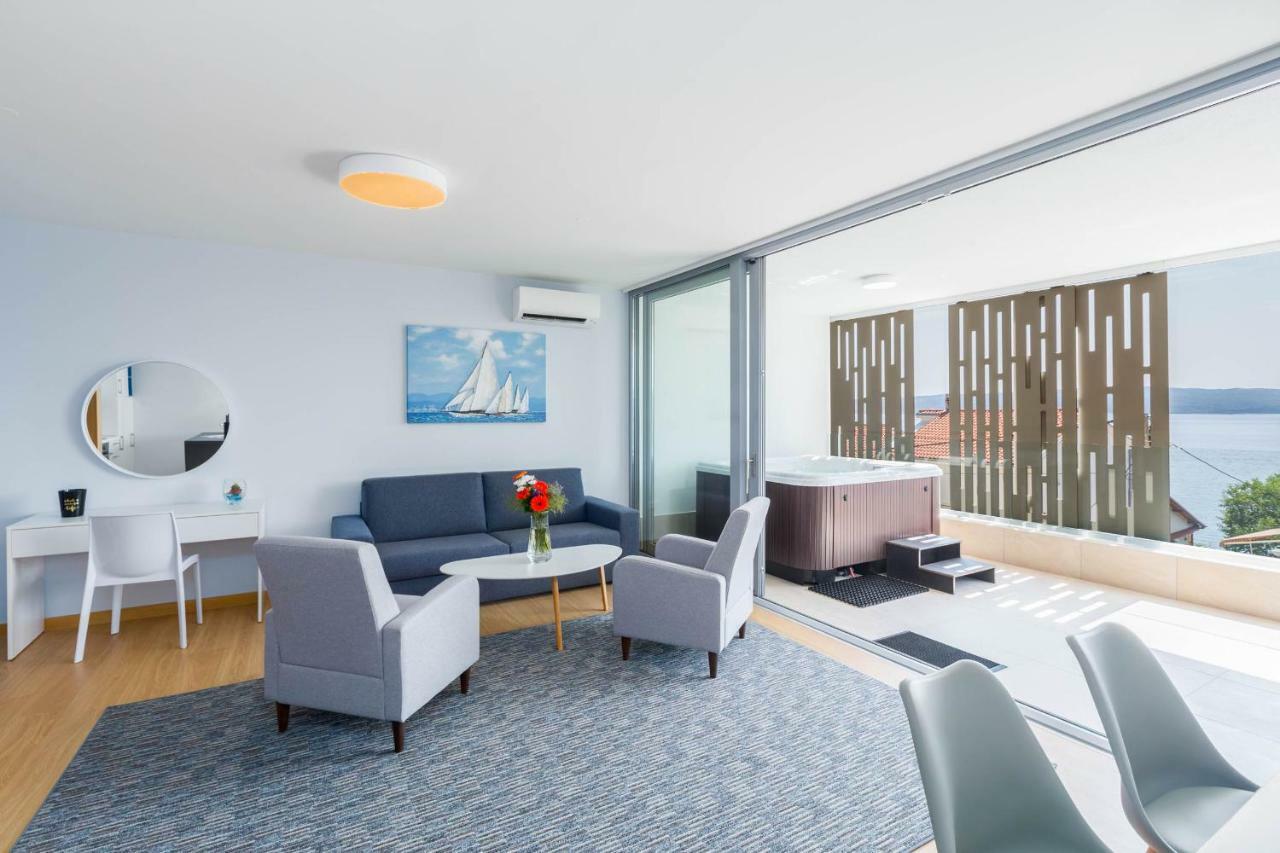 Abalone Apartments Dramalj Eksteriør bilde